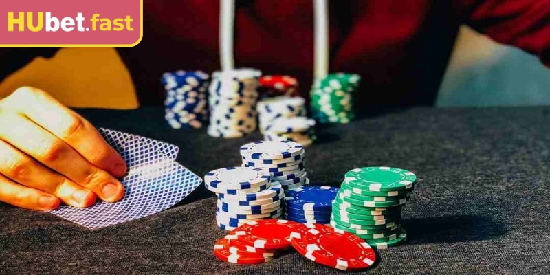 Poker Hubet sử dụng bộ bài Tây 52 lá tiêu chuẩn